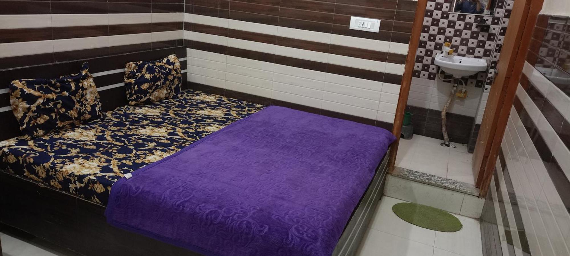 New Gayatri Palace Near Prem Mandir Vrindāvan Εξωτερικό φωτογραφία