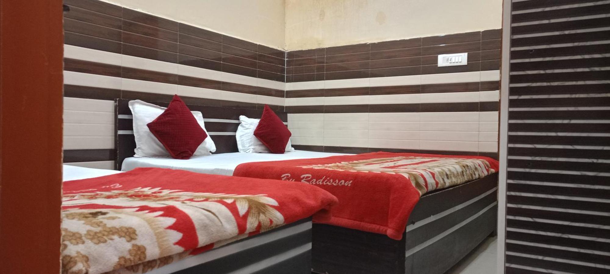 New Gayatri Palace Near Prem Mandir Vrindāvan Εξωτερικό φωτογραφία