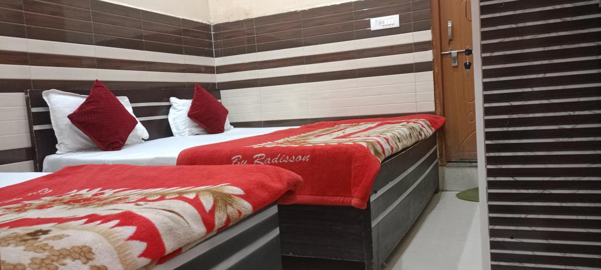 New Gayatri Palace Near Prem Mandir Vrindāvan Εξωτερικό φωτογραφία